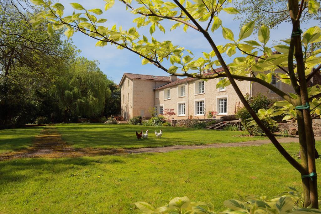 Le Moulin De Nanteuil Hotel Migné-Auxances Екстериор снимка